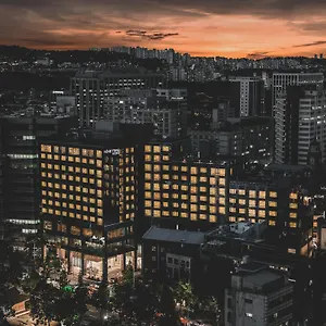 ناين تري بريمير إنسادونج سيول